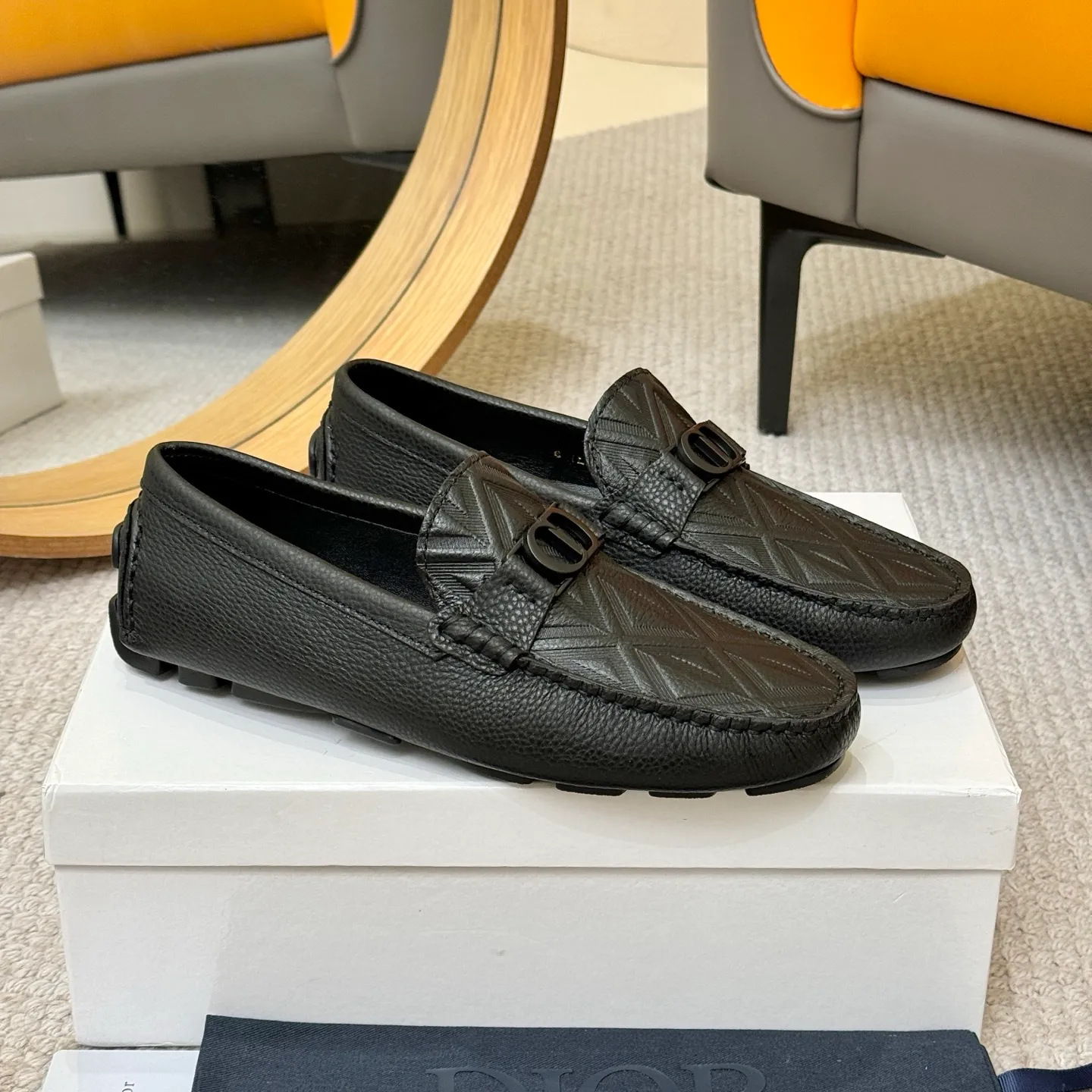Men's clothing and shoes 💰420! (Yangli) Quality DIOR [Dior’s latest arrival] real auction hot-selling Doudou shoes 🔍DIOR) new Doudou shoes 👍Belgian designer Martin Margiela serves as Gucci shoe designer y full of charm, luxury style gentleman upper: imported cowhide, lining with spring sweat-absorbent first-layer sheepskin. Outsole Brand outsole, the last stitching on the bottom will never come off; equipped with classic Gucci exquisite hardware C D buckle💋The whole pair of shoes is fashionable and casual without losing high-end style; standard 38-46
